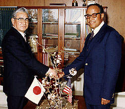 Mayor Tadashi Furusho of Tokyo and former U.S. National Arboretum botanist Roland Jefferson.