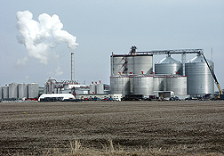 A typical ethanol plant in West Burlington, Iowa (Big River Resources, LLC): Click here for photo caption.