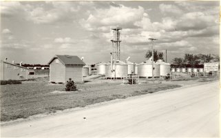 Hays grain bins: 'Experimental grain bins at Hays Station, September 1939.'