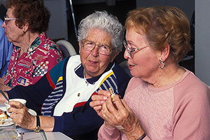 Eldery women in an food study