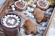 Hot chocolate and gingerbread cookies